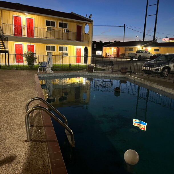 Swimming Pool-Hill Country Inn